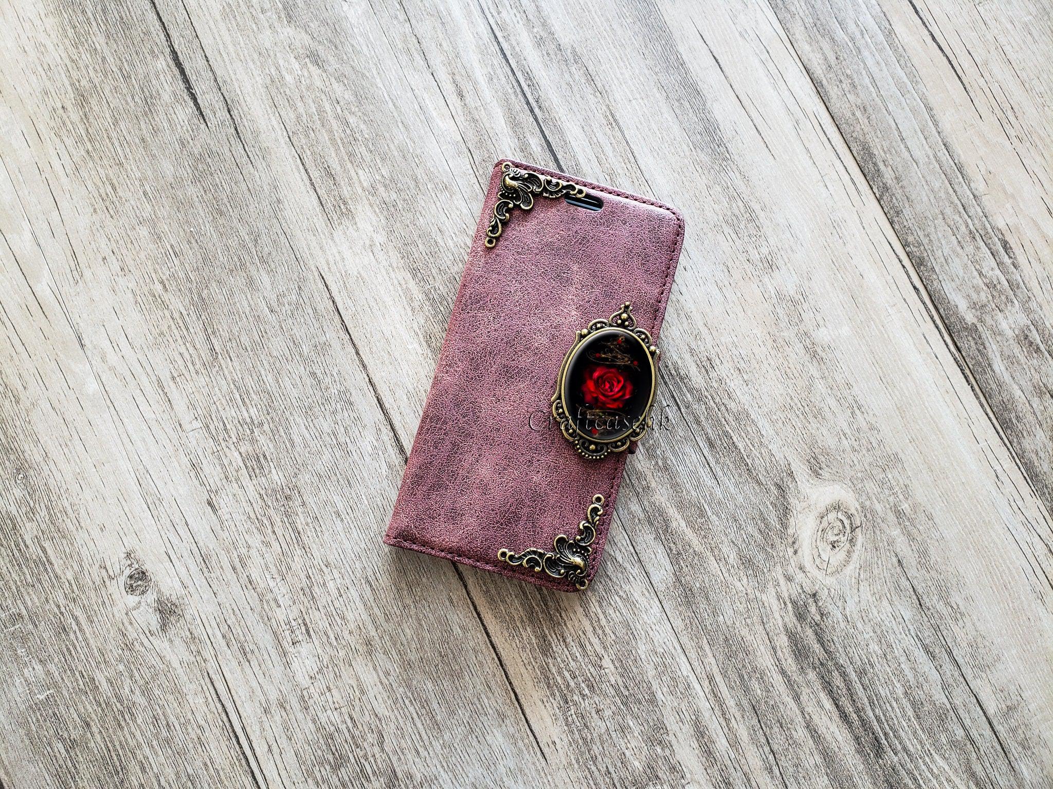 Gothic Hearts Phone Charm -  – CREAMCY